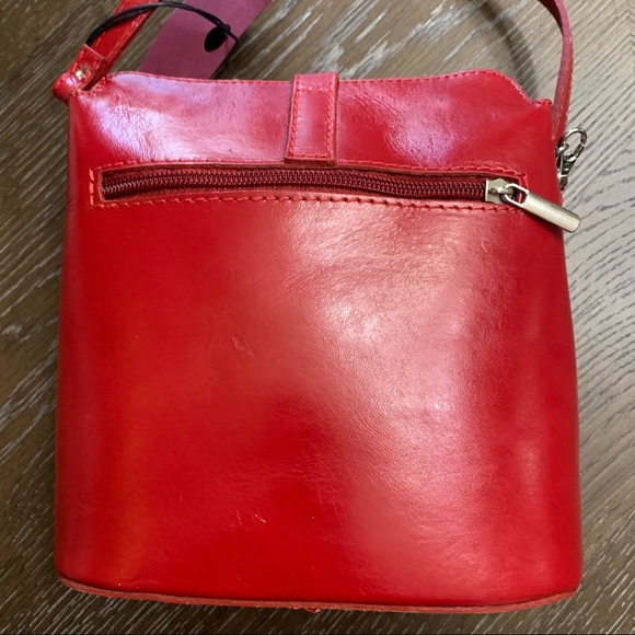 red Italian leather crossbody bag - Picture 3 of 14